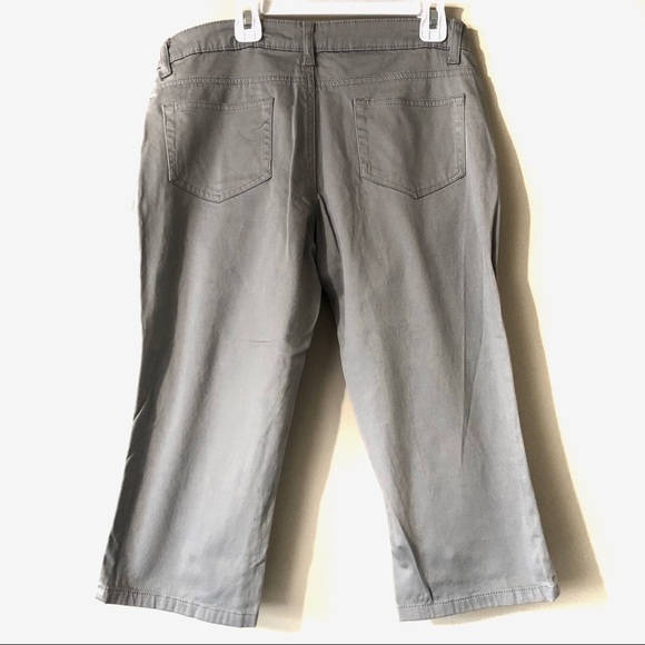 Women’s Grey Capris - Picture 2 of 5